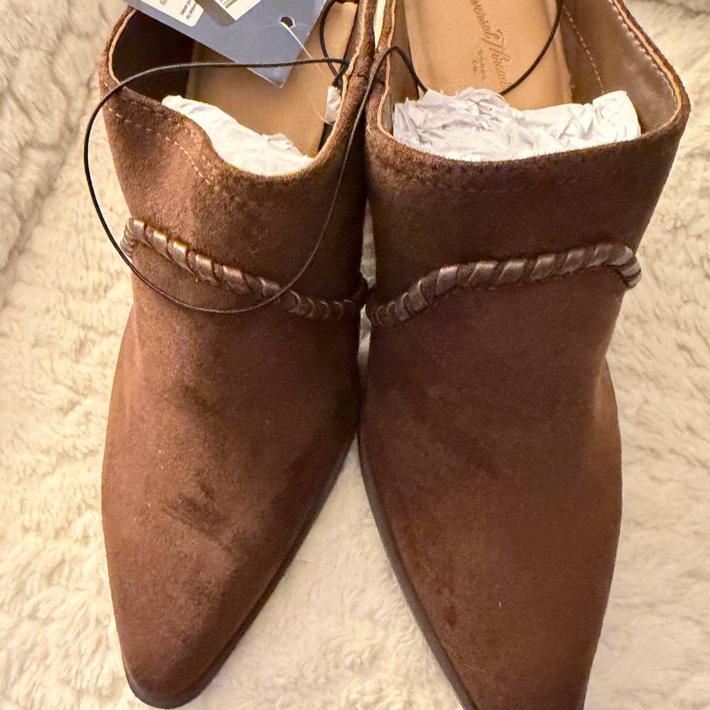 Universal Thread Chocolate Ankle Booties
